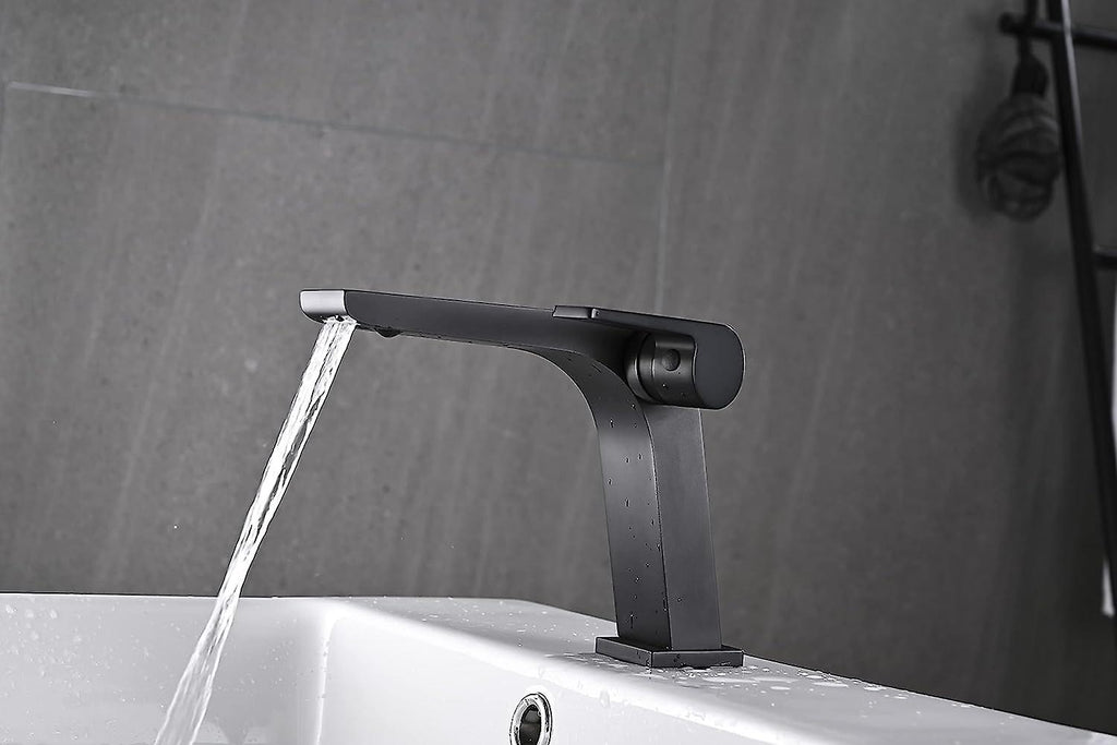 3b2fb95c4e810396356f175bc71063be