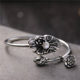 Pure Anemone And Pearl Shell Bracelet