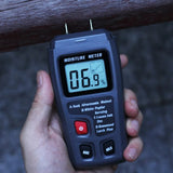 Digital Wood Moisture Meter Professional 0~99.9% Timber Hygrometer Portable Tool LCD Display Handheld Timber Damp Detector EMT01