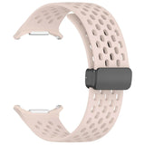 Silicone Strap Sport Strap Magnetic Folding Buckle Breathable Sports Wrist Band Sweatproof for Samsung Galaxy Watch 7 Ultra 47mm