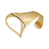 18K Gold Plating Brass Original Design Geometric Solid Curved Palm Bracelet