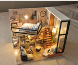 CUTEBEE DIY DollHouse Miniature Doll House With Furniture Kit Wooden House Miniaturas Toys For Children New Year Christmas Gift