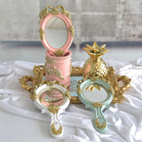 1Pc Creative Makeup Mirror with Handle Retro Style Portable Mirror for